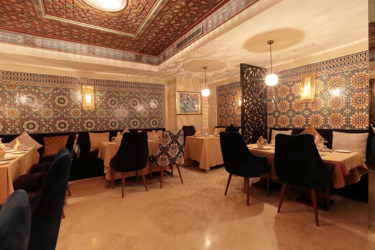 Le Palace D'Anfa Казабланка Екстериор снимка Restaurant in the hotel