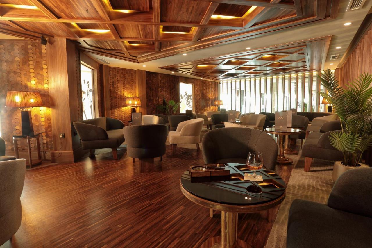 Le Palace D'Anfa Казабланка Екстериор снимка The lounge at the airport